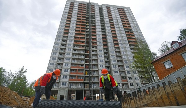 10 жилых домов строят и проектируют в Перово по программе реновации
